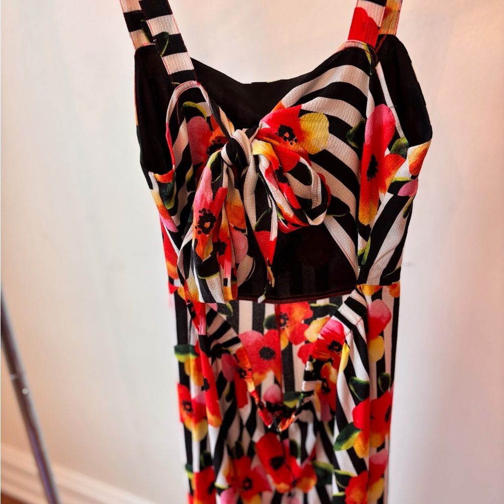 Striped Black & White Floral Romper - Picture 5 of 6